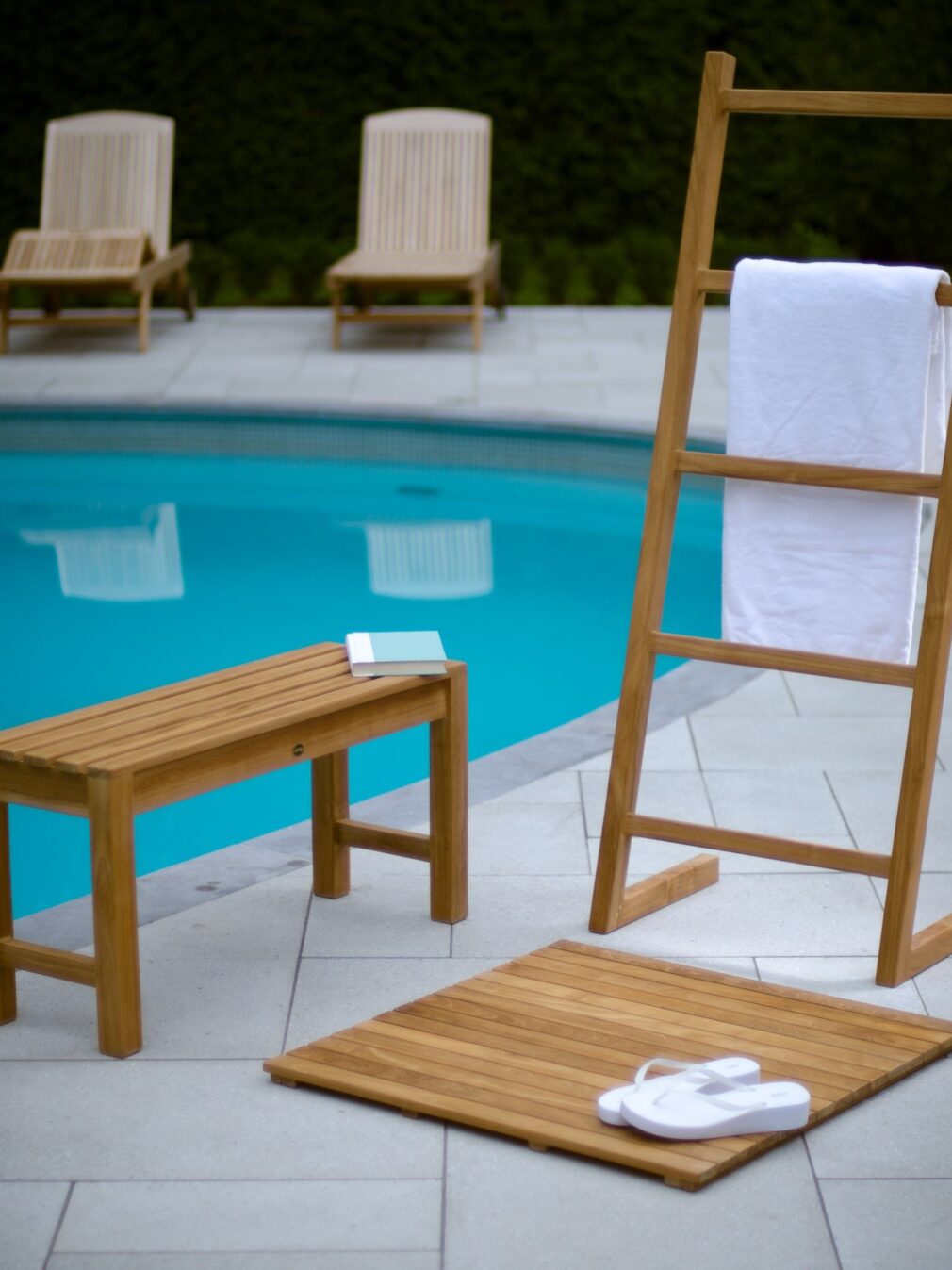 ACC526 – Échelle porte-serviettes sur pieds 5 barreaux 150 cm (59 po)”