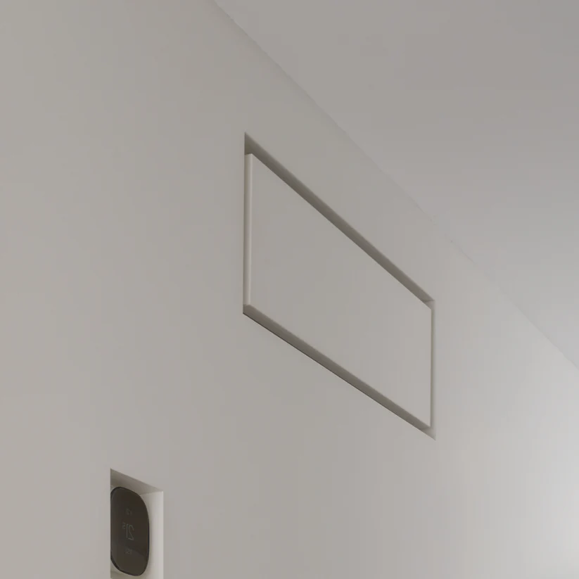 Flush wall vent (Luxe) 4x10, satin white