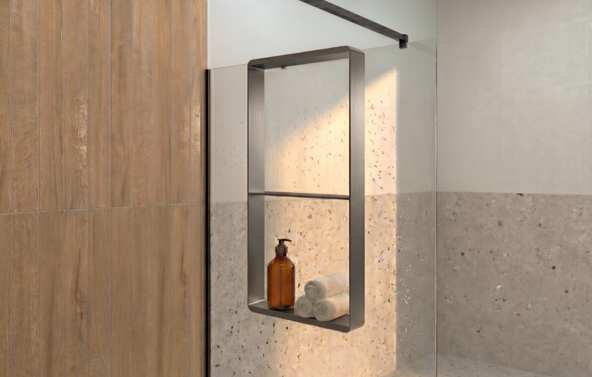 Iona - Niche de douche Nano - 30" x 14" - noir métallisé brossé
